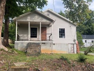 Foreclosed Home - 210 PINE ST, 27292