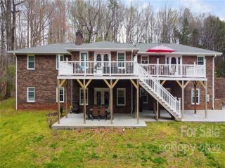 Foreclosed Home - 308 BEAVER CREEK RD, 27295