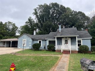 Foreclosed Home - 180 ARCADIA LN, 27295