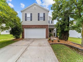 Foreclosed Home - 405 SUTTON PL, 27302