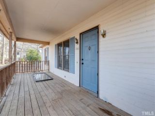 Foreclosed Home - 706 E STAGECOACH RD, 27302