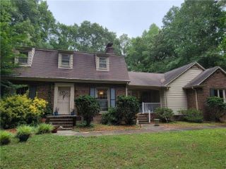 Foreclosed Home - 2224 SANDY LN, 27302