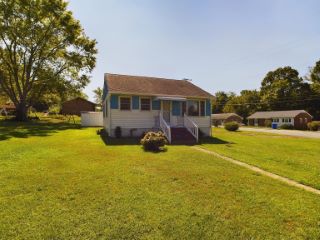 Foreclosed Home - 200 E BROWN ST, 27302