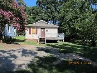 Foreclosed Home - 200 N 2ND ST, 27330