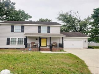 Foreclosed Home - 1808 MAHOGONY CT, 27330