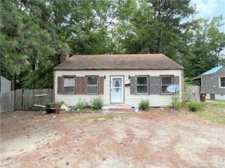Foreclosed Home - 1213 S 7TH ST, 27330