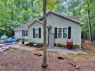 Foreclosed Home - 7010 DOGWOOD LN, 27332