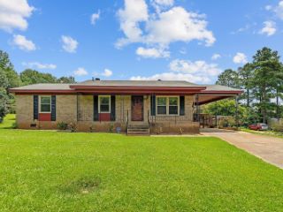 Foreclosed Home - 3129 KENDALE DR, 27332