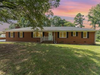 Foreclosed Home - 629 BROWNS CROSSROADS RD, 27355