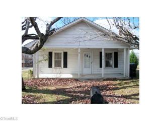 Foreclosed Home - 512 DILLON ST, 27360