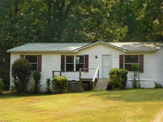 Foreclosed Home - 265 MISTY DR, 27360