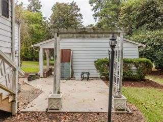 Foreclosed Home - 802 LAKE DR W, 27360