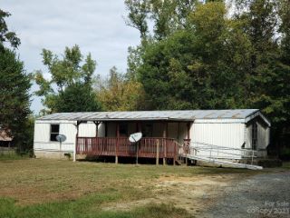 Foreclosed Home - 1275 LOWER LAKE RD, 27360