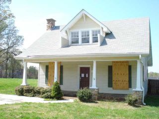 Foreclosed Home - 3663 BRIARMEADE RD, 27405