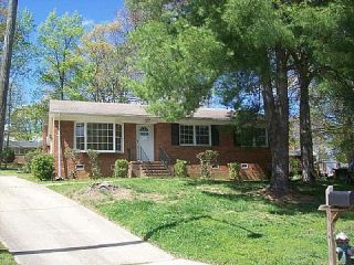 Foreclosed Home - 6 LYNHAVEN CT, 27406