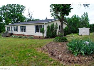 Foreclosed Home - 4027 BLUMENTHAL RD, 27406