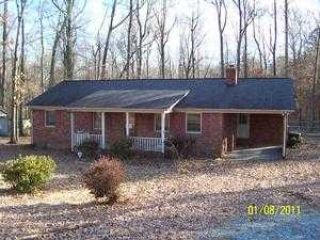 Foreclosed Home - 1411 GLENDALE DR, 27406