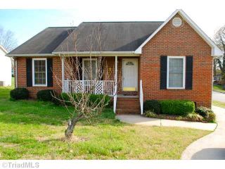 Foreclosed Home - 900 BROAD AVE, 27406