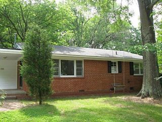Foreclosed Home - 3008 SHAMROCK DR, 27408