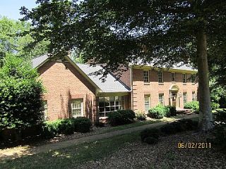 Foreclosed Home - 8 BAYWATER LN, 27408
