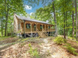 Foreclosed Home - 141 HOMESTEAD RD, 27501