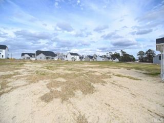 Foreclosed Home - 37 E SAND LUGGS CT, 27501