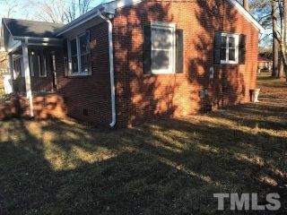 Foreclosed Home - 1001 W D ST, 27509