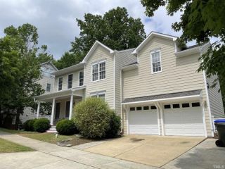 Foreclosed Home - 200 EDGEWATER CIR, 27516