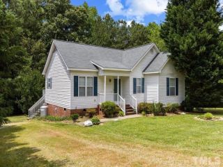 Foreclosed Home - 409 CREEKBLUFFS DR, 27526