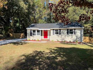 Foreclosed Home - 205 LANE OF SIR KAY, 27529