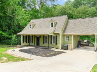 Foreclosed Home - 1606 WOODS CREEK DR, 27529