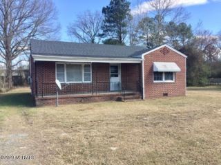 Foreclosed Home - 2420 N WILLIAM ST, 27530