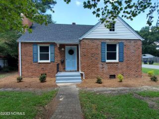 Foreclosed Home - 401 S ANDREWS AVE, 27530