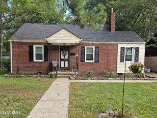 Foreclosed Home - 1503 LAUREL ST, 27530