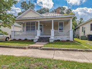 Foreclosed Home - 402 N LESLIE ST, 27530