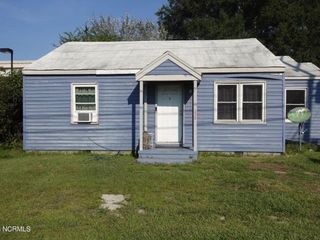 Foreclosed Home - 2422 N WILLIAM ST, 27530