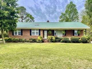 Foreclosed Home - 3102 SUMMIT RD, 27534