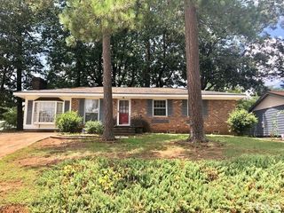 Foreclosed Home - 844 HIGH ST, 27536