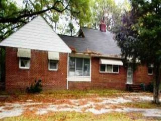 Foreclosed Home - 506 W NOBLE ST, 27576