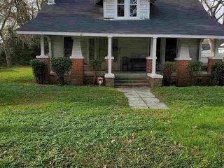 Foreclosed Home - 509 N WEBB ST, 27576
