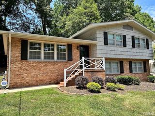 Foreclosed Home - 1005 HARDIMONT RD, 27609