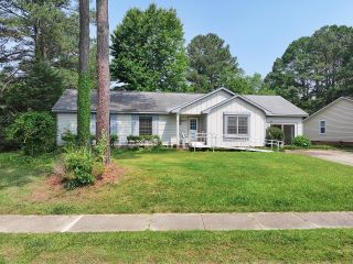 Foreclosed Home - 5505 OLDTOWNE RD, 27612