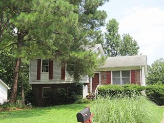 Foreclosed Home - 8104 WYNEWOOD DR, 27616