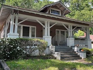 Foreclosed Home - 820 W MARKHAM AVE, 27701