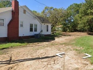 Foreclosed Home - 516 COMMONWEALTH ST, 27703