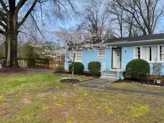 Foreclosed Home - 2000 WALNUT ST, 27705