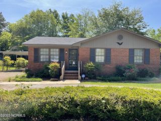 Foreclosed Home - 817 RUSSELL ST, 27803
