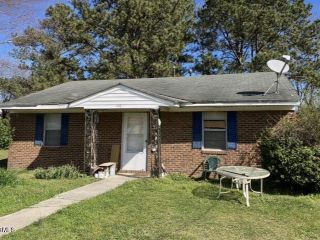 Foreclosed Home - 104 BURNETTE ST, 27803