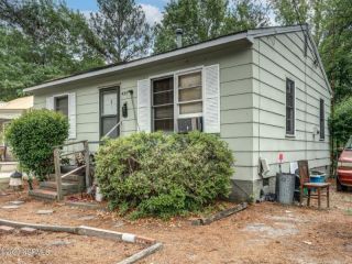 Foreclosed Home - 435 CRAIG ST, 27803