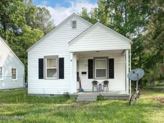 Foreclosed Home - 914 PINEHAVEN DR, 27803